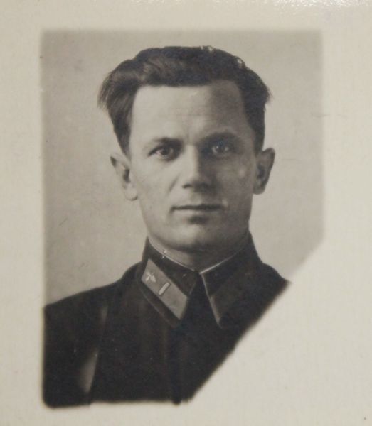 Файл:Долганов Михаил Григорьевич (1914).JPG