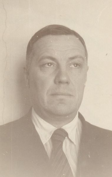 Файл:Воловский Владимир Евгеньевич (1905) 1.jpg