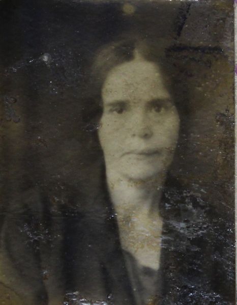 Файл:Кирштейн Эмма Яновна (1892).JPG