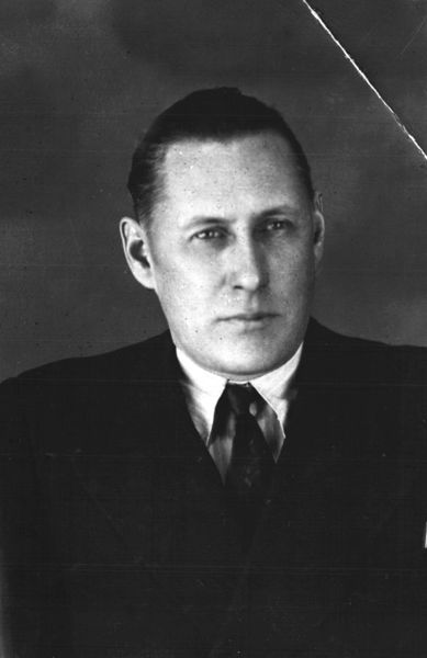 Файл:Плавинский Лев Михайлович (1910) 2.jpg