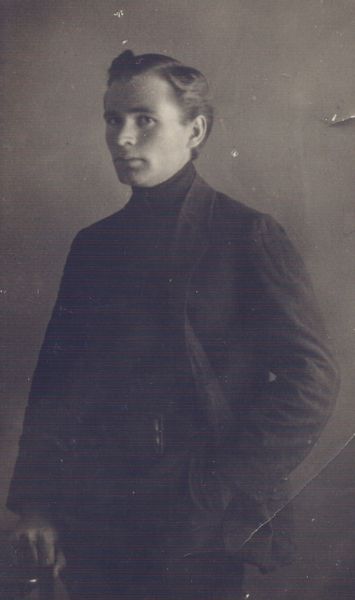 Файл:Горев Леонид Степанович (1891).jpg