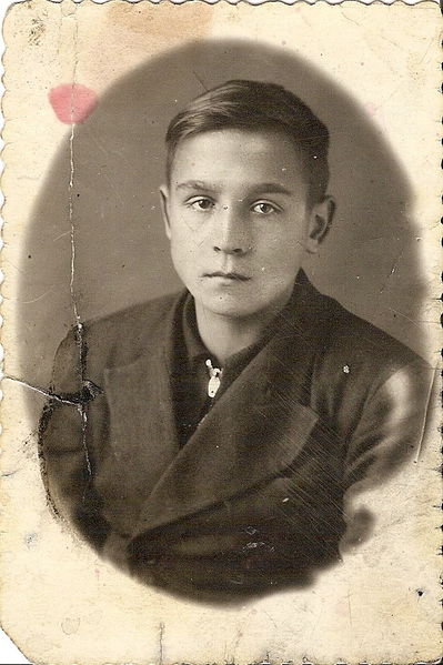 Файл:002(15 лет) он же.jpg