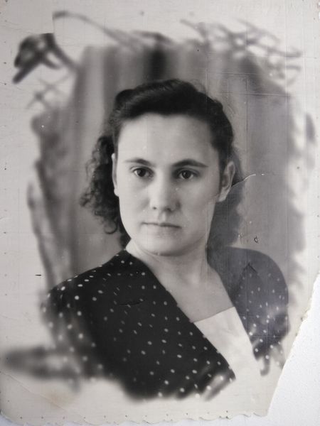 Файл:Худоногова Надежда Николаевна (1934).jpg