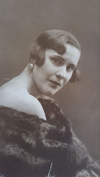 Файл:Шубина Анна Петровна (1903).jpg