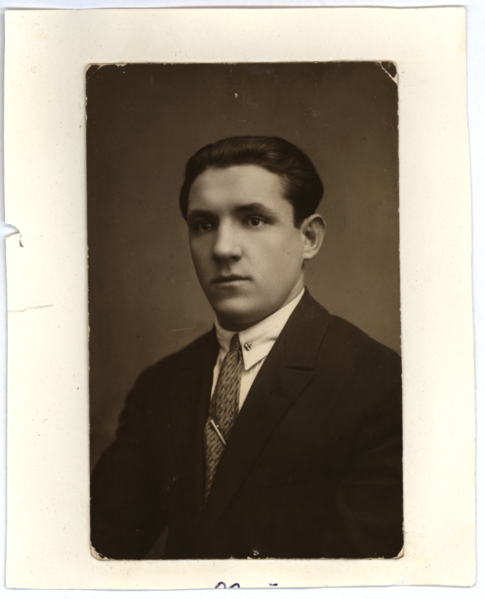 Файл:Егоров Алексей Матвеевич (1906)уменьш.png