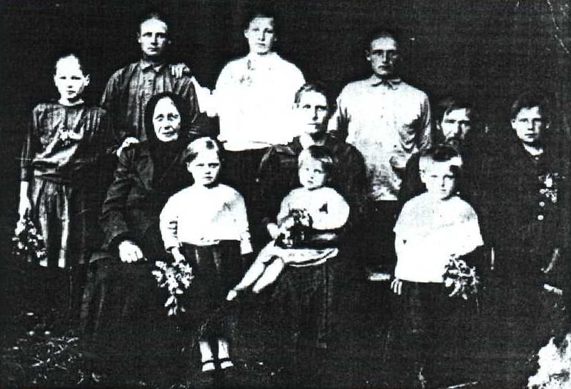 Файл:Сионберг Михаил Мартынович (1886).jpg