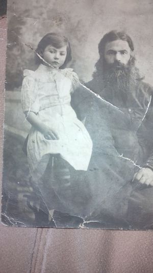 Милонов Сергей Павлович (1864) с дочерью Ольгой 21.01.1913 г. г..jpeg