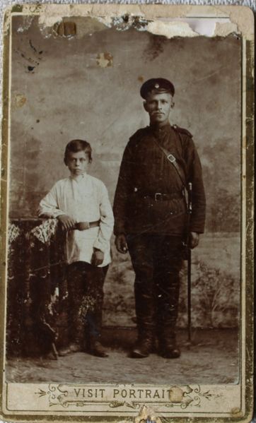 Файл:Сушков Н.В. слева..JPG