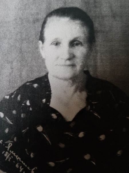 Файл:Эстерле Марта Иоганесовна (1905).jpg