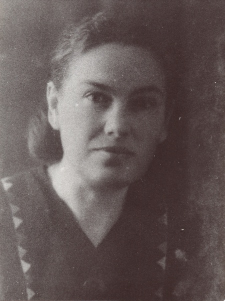 Файл:Захарова Амелия Иосифовна (1904).jpg