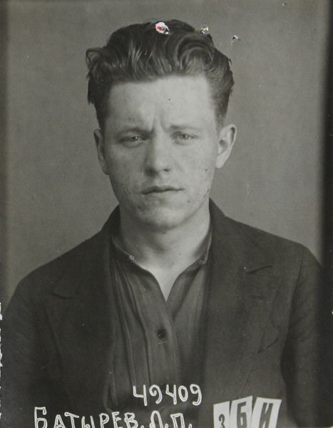 Файл:Батырев Леонид Петрович (1911).JPG