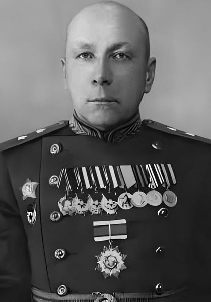 Файл:Максимов.jpg