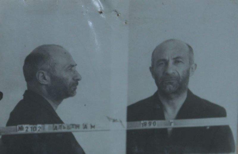 Файл:Альбам Абрам Миронович (1890).JPG