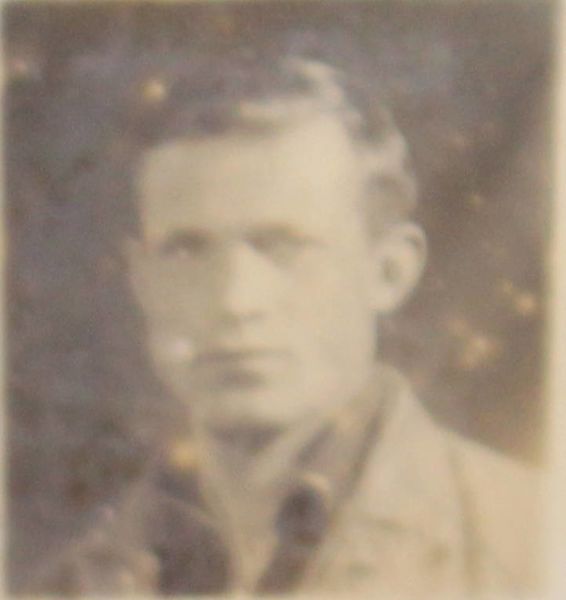 Файл:Долбня Иван Спиридонович (1913).JPG