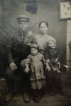 Комиссаров Степан Яковлевич (1897).jpg