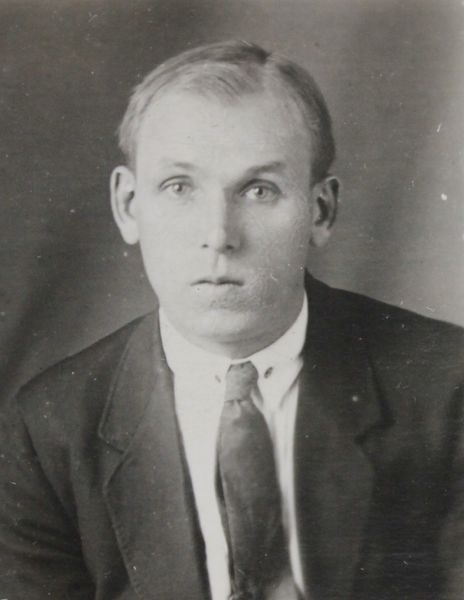 Файл:Лукин Михаил Гаврилович (1903).JPG