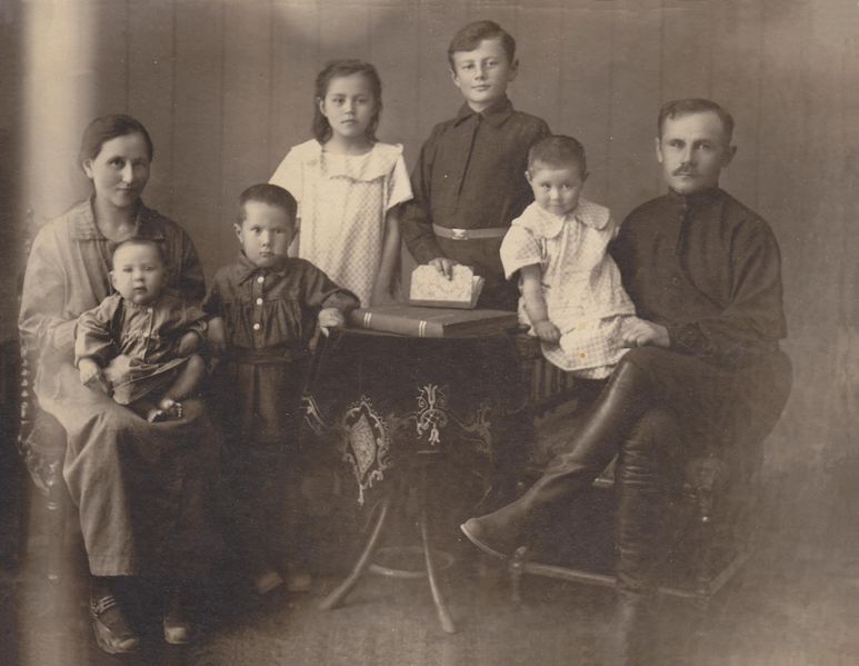 Файл:Кузиков Спиридон Афанасьевич (1888).jpg