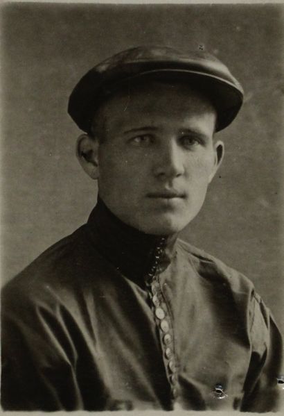 Файл:Наумов Митрофан Степанович (1904).JPG