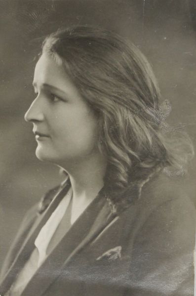 Файл:Петлицина Анна Ивановна (1901).JPG