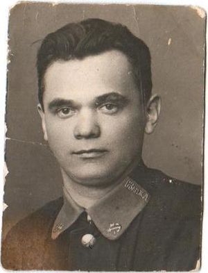 Шимов ВлВяч нач ст.Подберезье 1927г..jpg