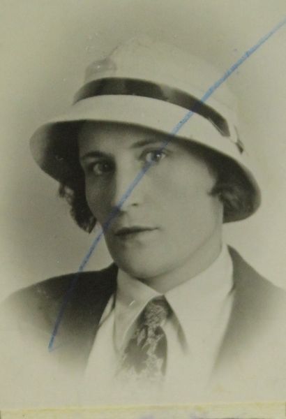 Файл:Бетц Загида Юсуфовна (1899).JPG