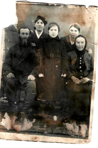 Файл:Влаватская Евгения Федоровна (1916) семья.jpg