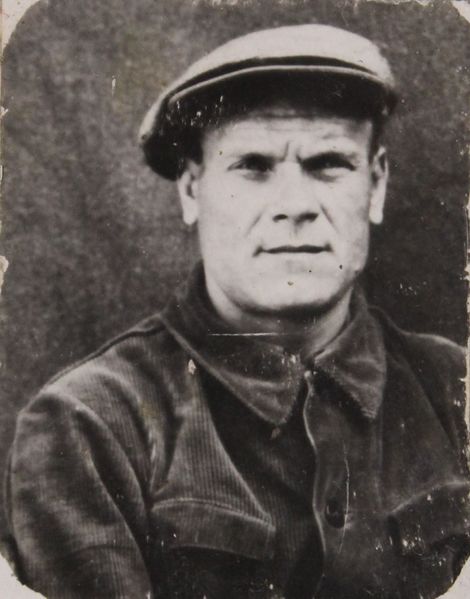 Файл:Лахов Григорий Никифорович (1899).JPG