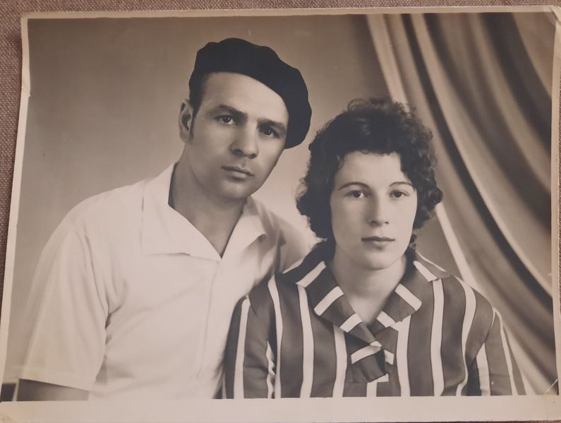 Файл:Вайцель Александр и Александра.jpg