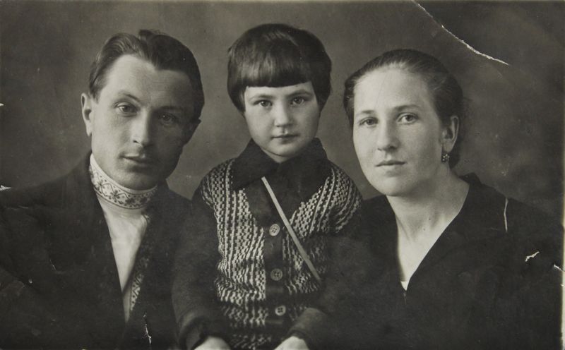 Файл:Гусева Ольга Николаевна (1905).JPG