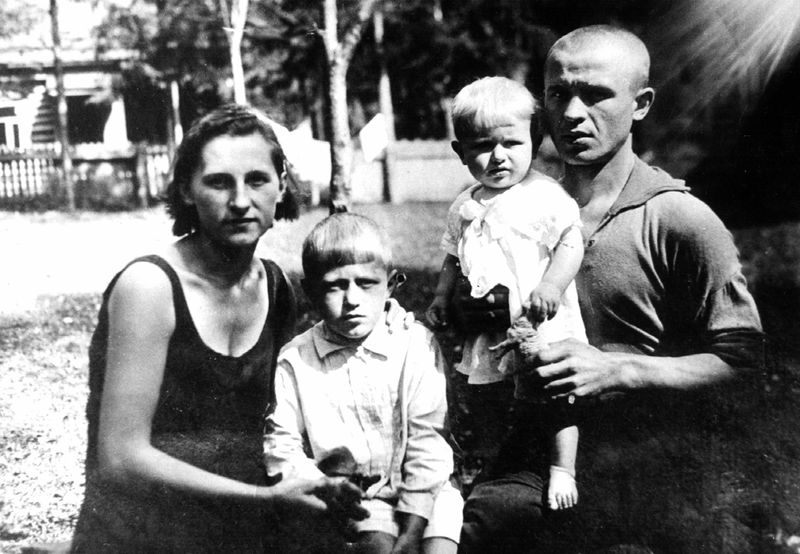 Файл:Яблошевский ИА 1908 1936.jpg