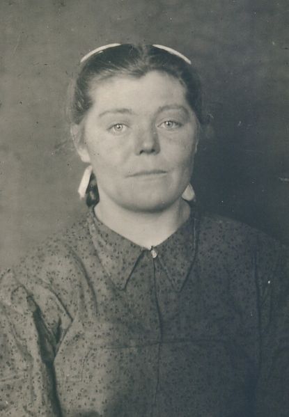 Файл:Симон Анна Петровна (1925).jpg