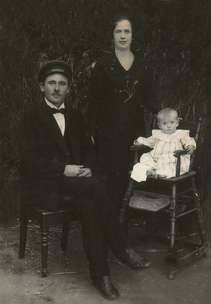 Файл:Москаленко Семен Максимович (1898).jpg