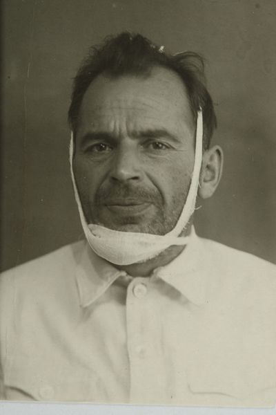 Файл:Ярмушевский Сабин Иванович (1896).jpg