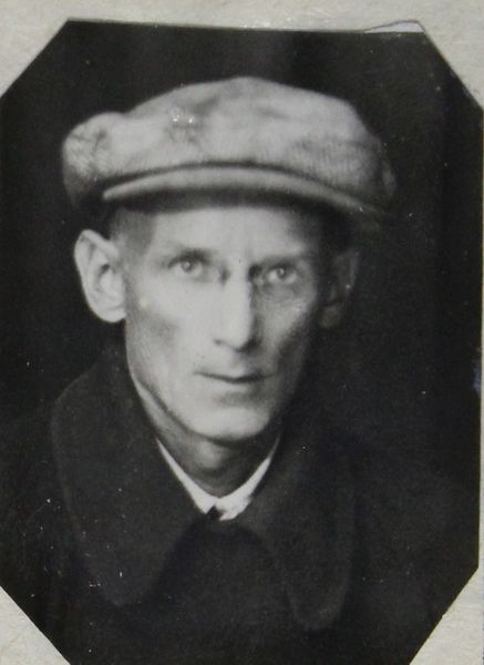 Файл:Буланов Виктор Борисович (1897).JPG