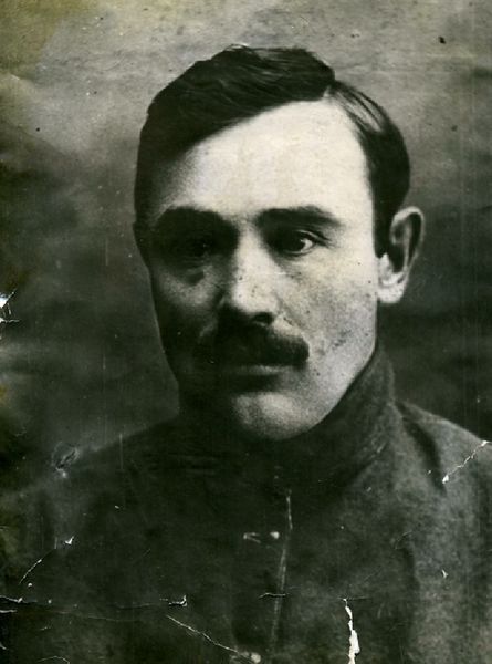 Файл:Петров Петр Поликарпович (1892).jpg