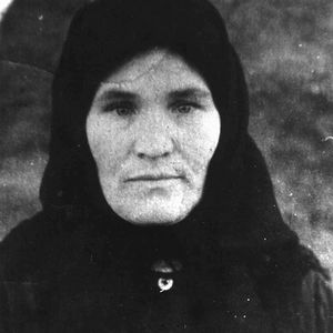 Чеснокова Евдокия Николаевна (1898).jpg