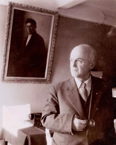 Сейфи А.С. в своём кабинете дир. Кировабадского театра аздрамы (25.01.1960).jpg