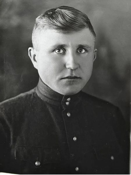 Файл:Ижболдин Александр Васильевич (1924).jpeg