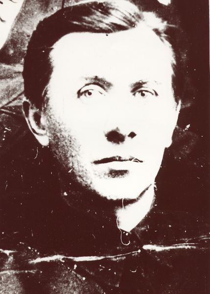 Файл:Кручинин Петр Андрианович (1894).jpg