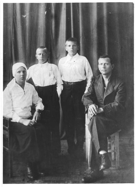 Файл:Калинин Евдоким Евдокия Сергей Василий.jpg